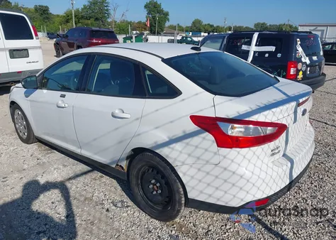 2012 Ford Focus Se z USA, uszkodzony, nr VIN 1FAHP3F20CL168657